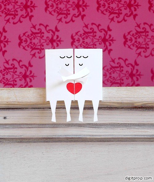 Valentine Couple on a Shelf Paper Toy